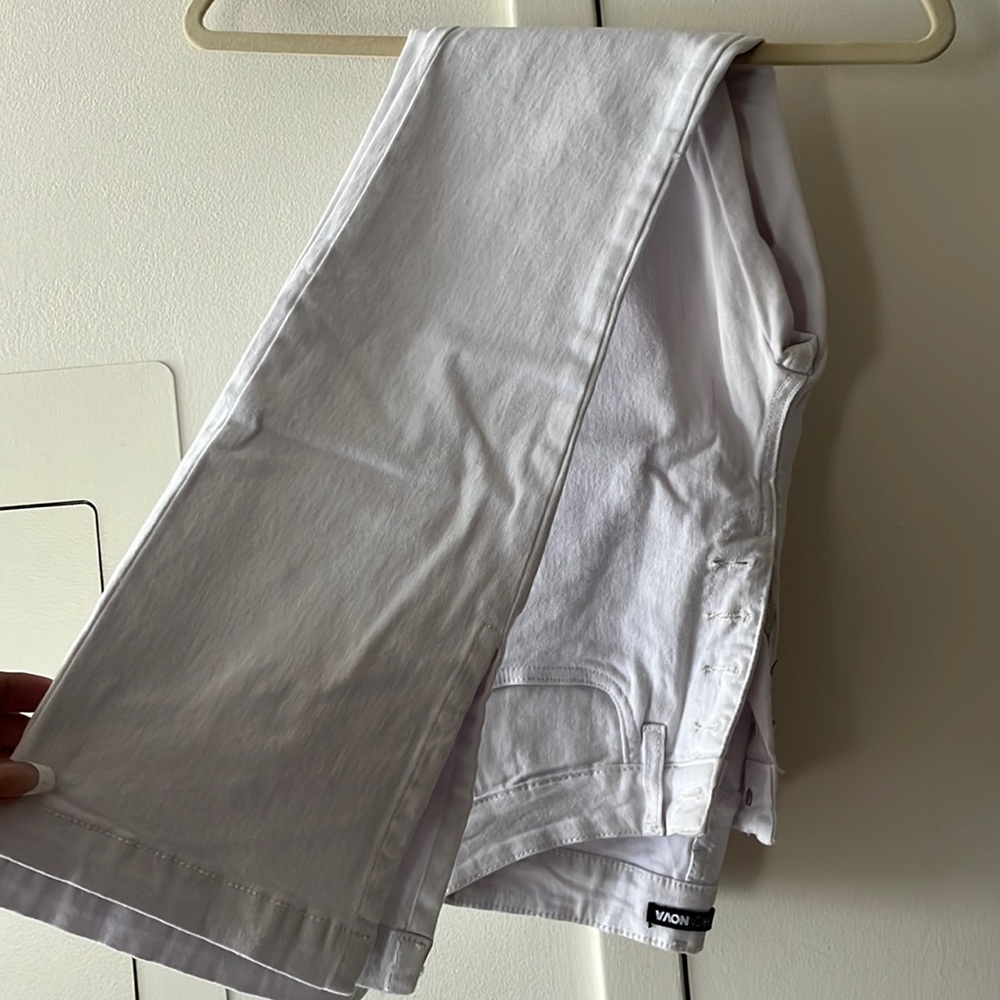 Bell bottom white jeans, never worn